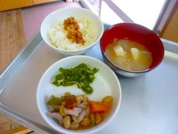 最近の給食＆おやつ